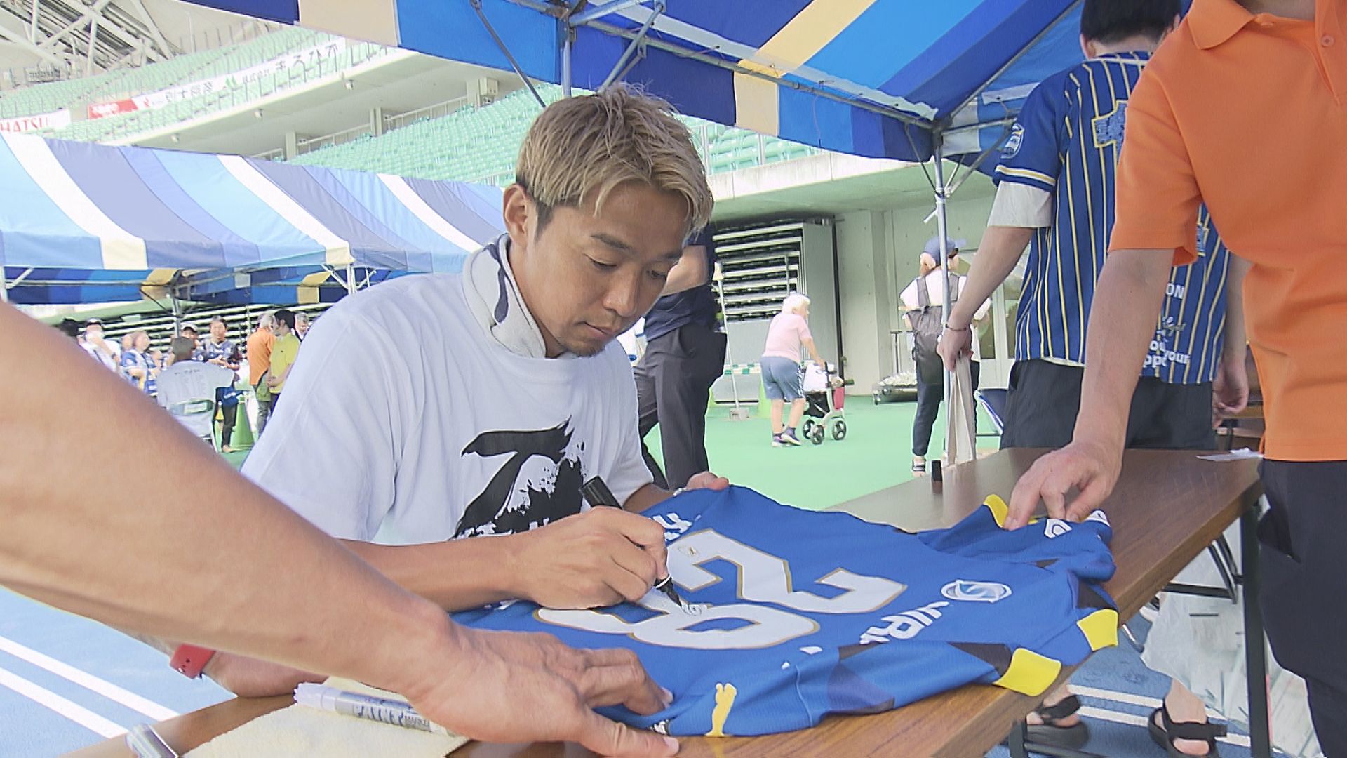 大分トリニータ　清武弘嗣&西川周作選手他　サイン入りユニフォーム 2025年最新】大分トリニータ ユニフォームの人気アイテム - メルカリ
