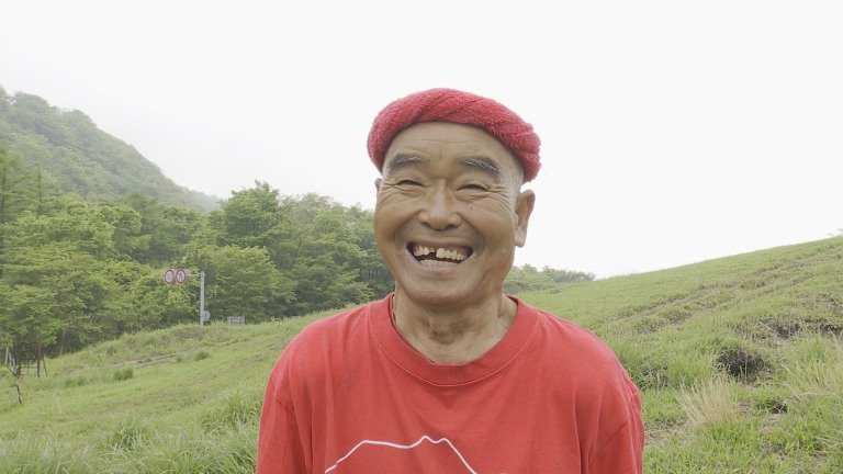 82歳のスーパーボランティア 原点は由布岳の登山道 尾畠さんが